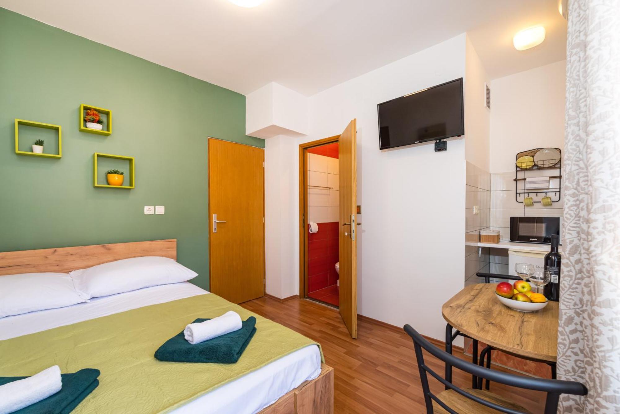 Apartman And 2 Walls Zadar